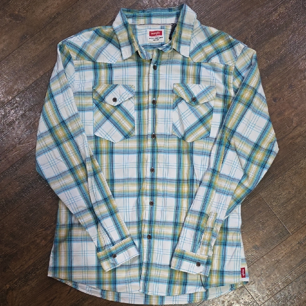 Wrangler Blue and Green Casual Button Down Shirt